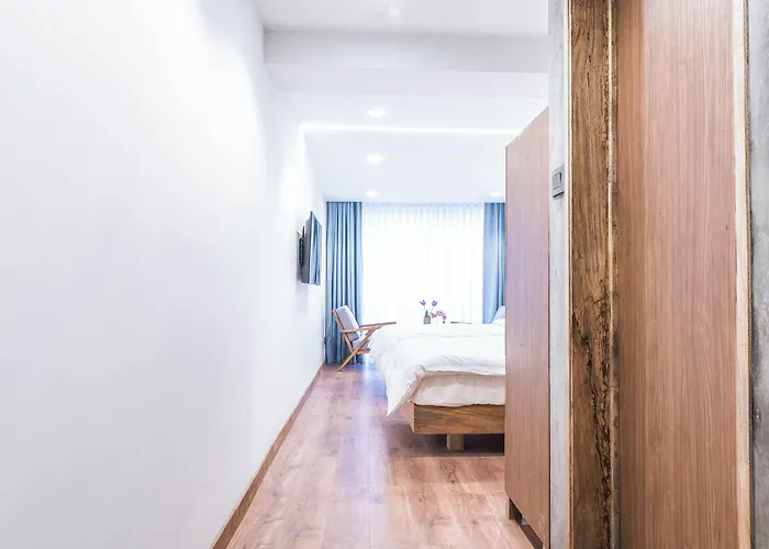 Hotel 9ine Thamel